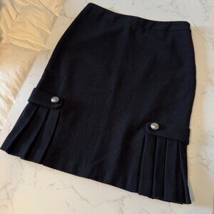 Banana Republic Black Wool Pencil Skirt with Pleats and Button Detail - Size 4